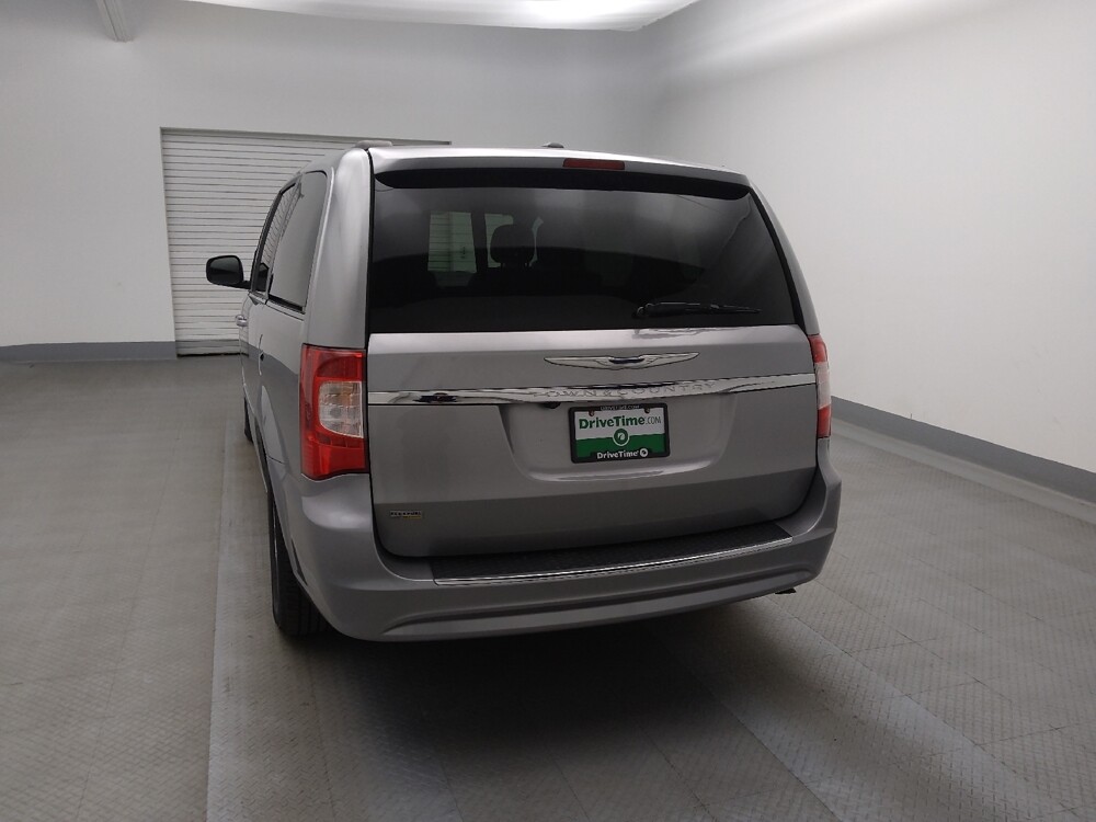 2016 Chrysler Town & Country in Denver, CO 80012 - 18111833 6