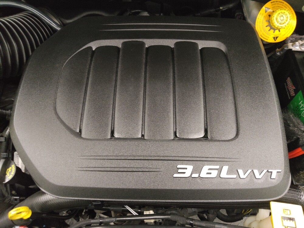 2016 Chrysler Town & Country in Denver, CO 80012 - 18111833 30