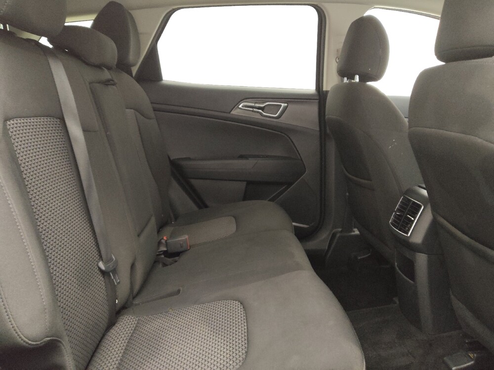 2025 Kia Sportage in Lakewood, CO 80215 - 18111835 19