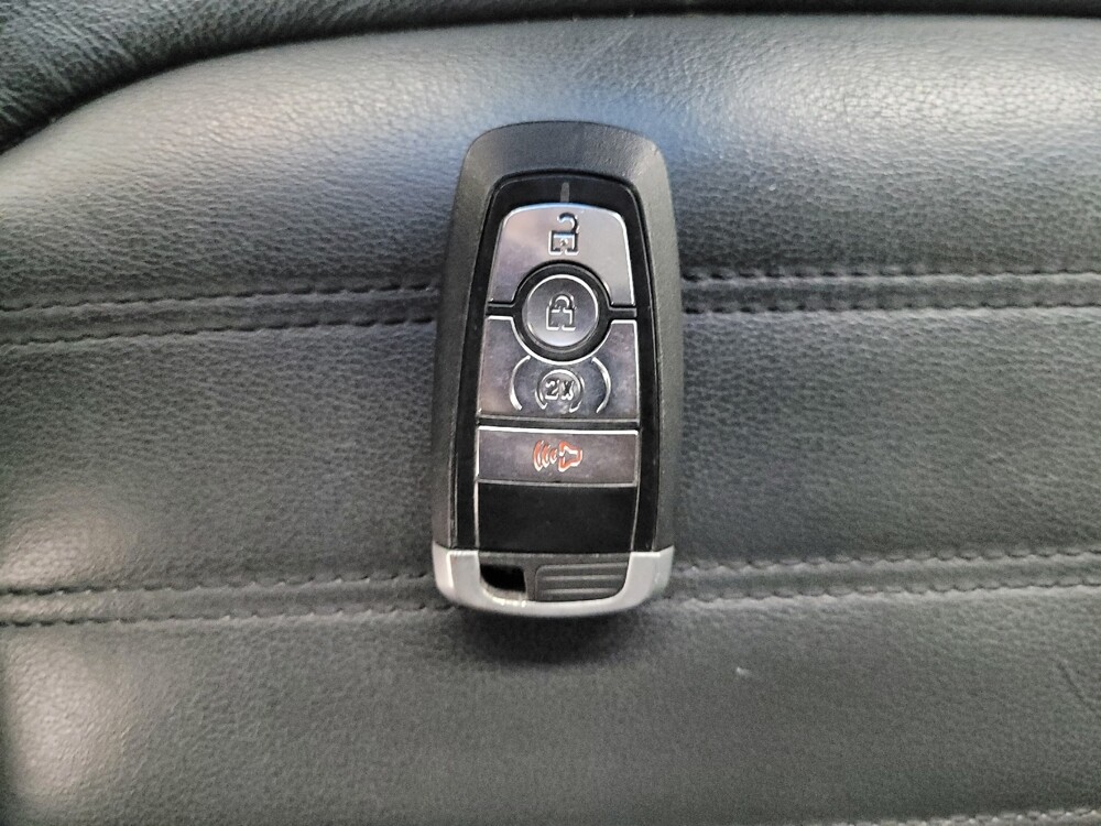 2017 Ford Edge in Las Vegas, NV 89102 - 18111841 32