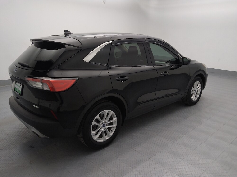 2020 Ford Escape in St. Louis, MO 63136 - 18111855 10