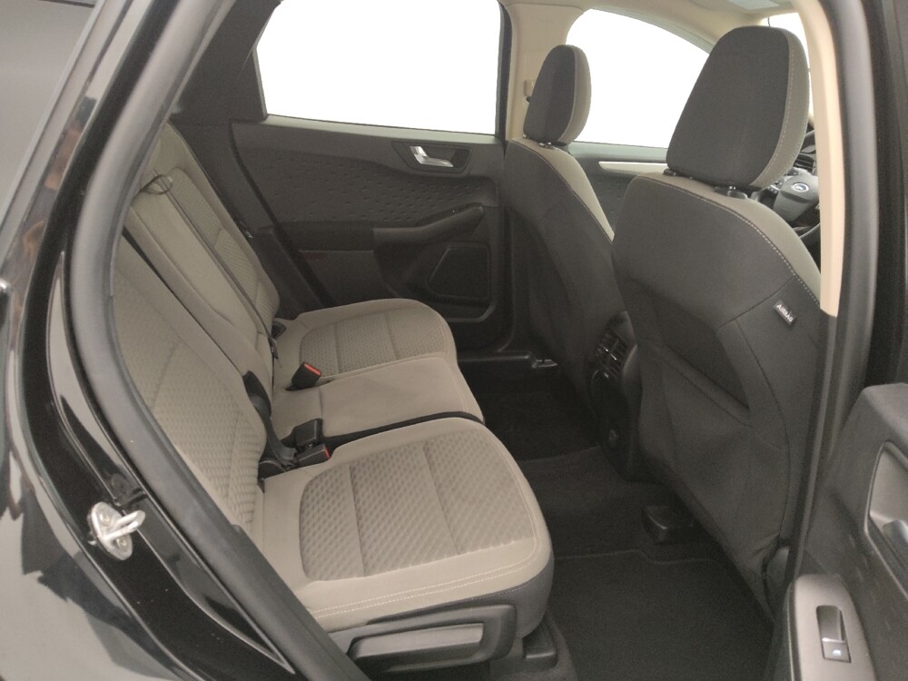 2020 Ford Escape in St. Louis, MO 63136 - 18111855 19