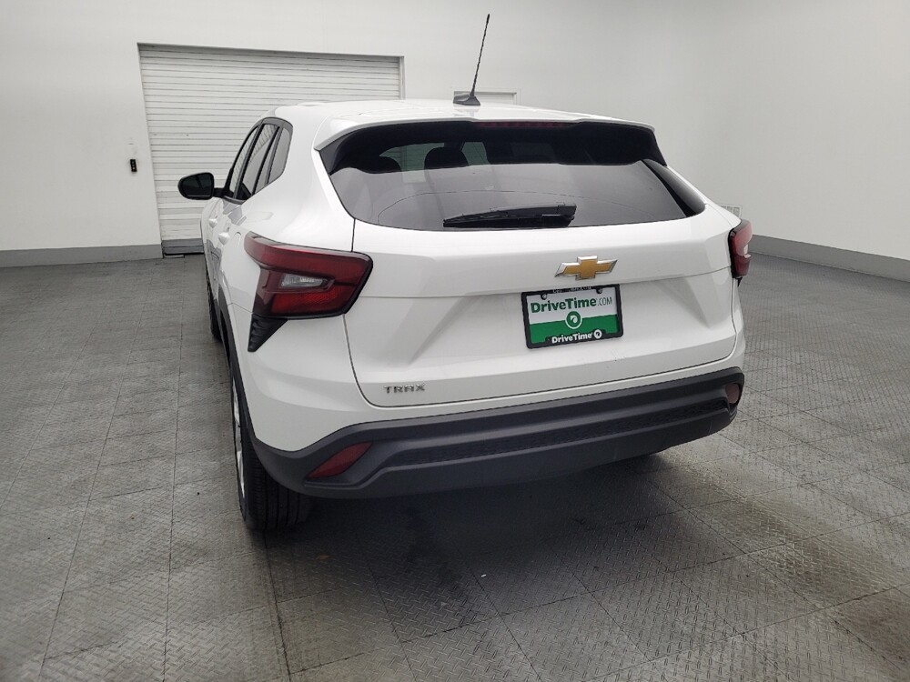 2025 Chevrolet Trax in Pelham, AL 35124 - 18111867 6