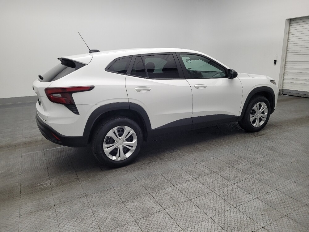 2025 Chevrolet Trax in Pelham, AL 35124 - 18111867 10