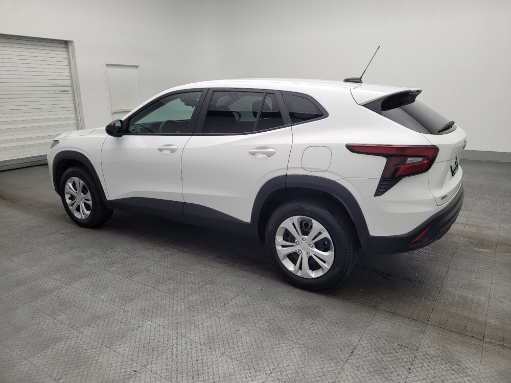 2025 Chevrolet Trax in Pelham, AL 35124 - 18111867 3