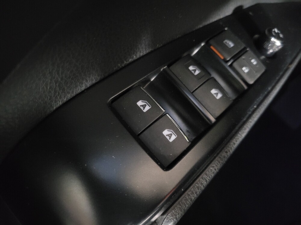 2019 Toyota Camry in Stone Mountain, GA 30083 - 18111877 27