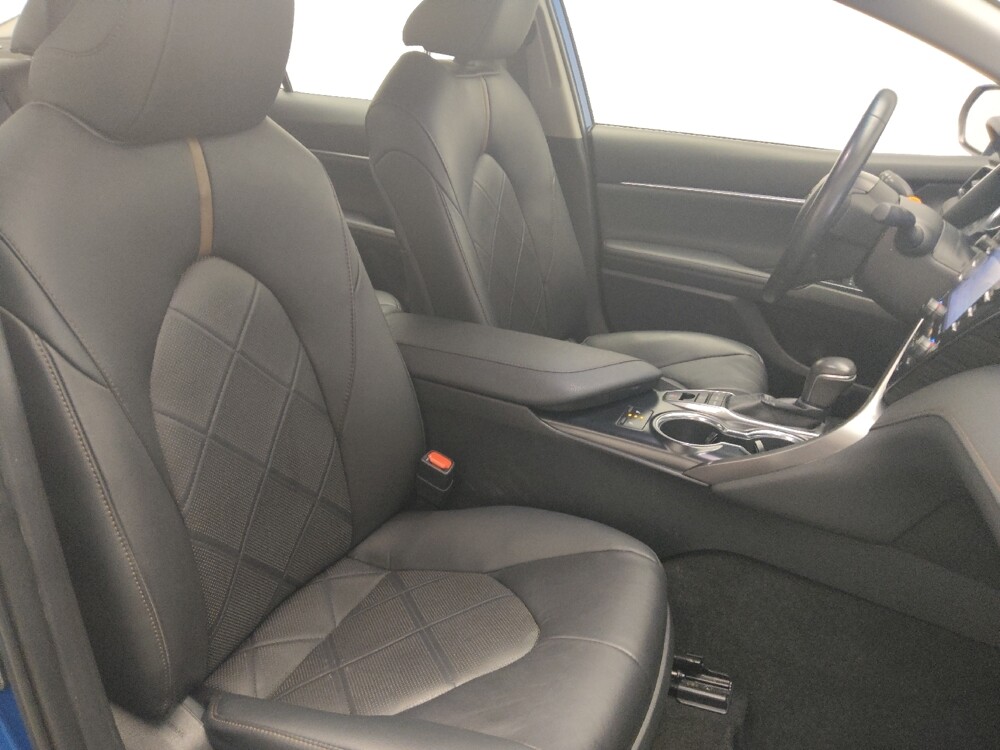 2019 Toyota Camry in Stone Mountain, GA 30083 - 18111877 21