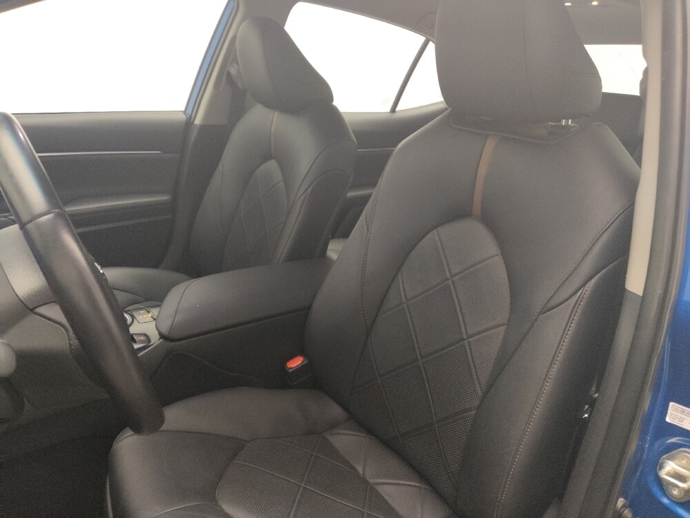 2019 Toyota Camry in Stone Mountain, GA 30083 - 18111877 17