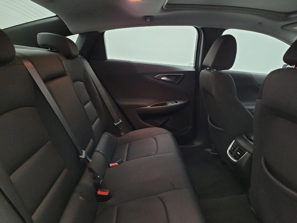 2021 Chevrolet Malibu in Maple Heights, OH 44137 - 18111884 19