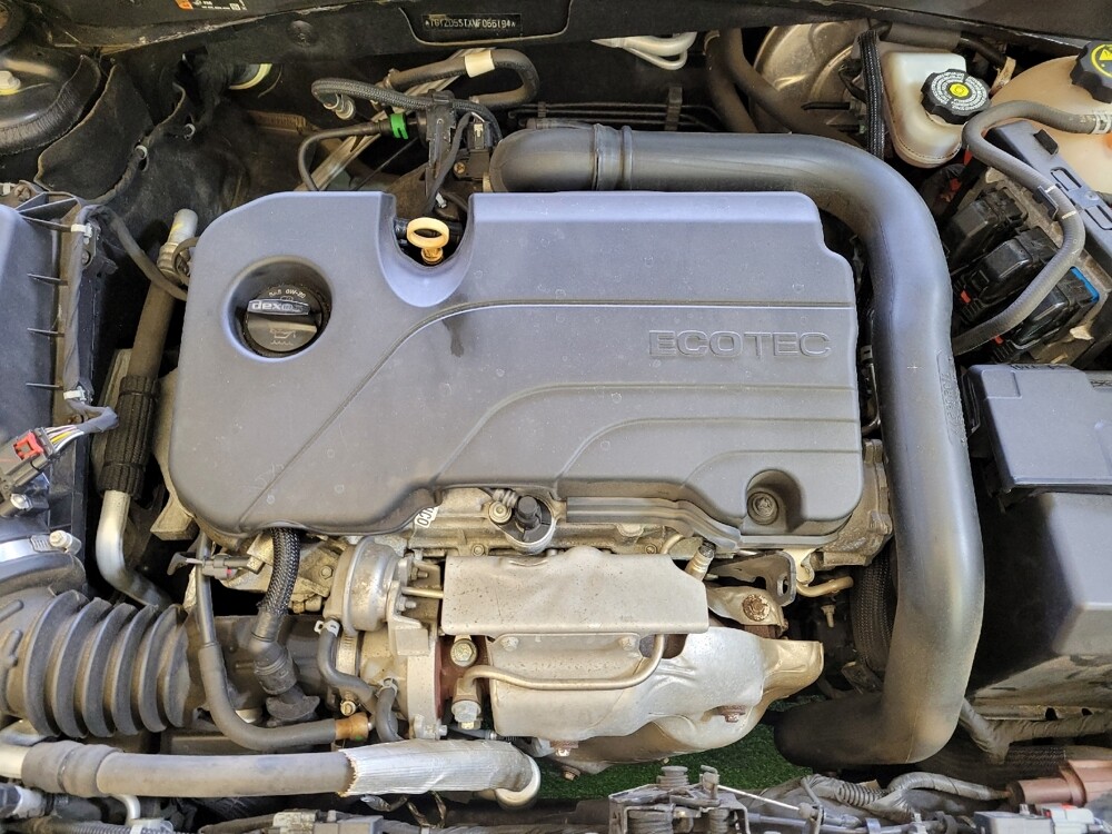 2021 Chevrolet Malibu in Maple Heights, OH 44137 - 18111884 30