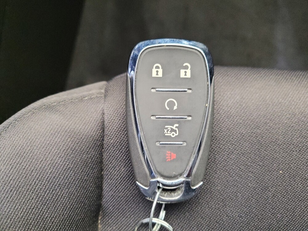 2021 Chevrolet Malibu in Maple Heights, OH 44137 - 18111884 32