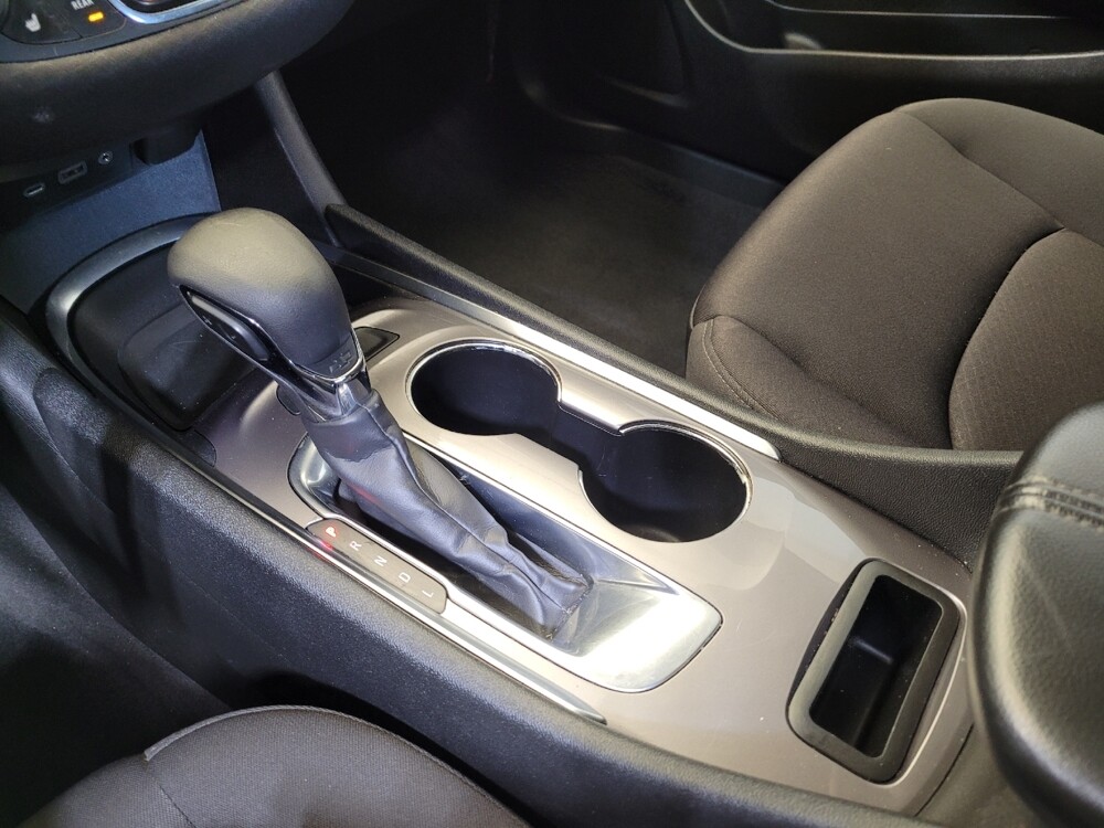 2021 Chevrolet Malibu in Maple Heights, OH 44137 - 18111884 26