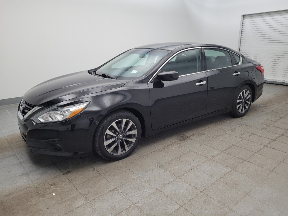 2017 Nissan Altima in Maple Heights, OH 44137 - 18111887 2
