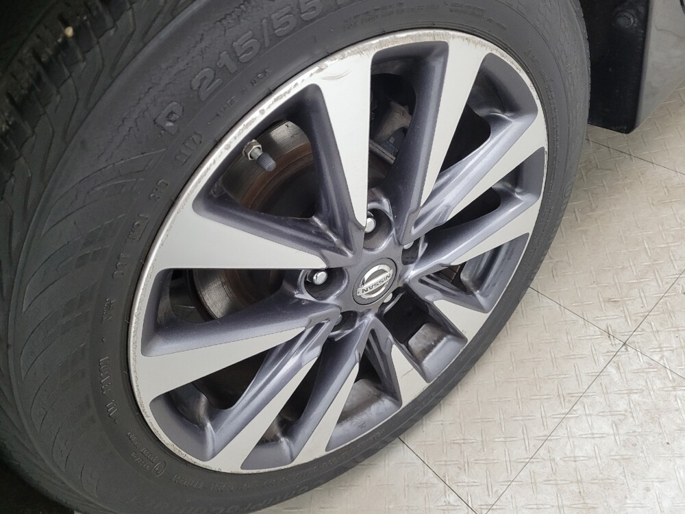 2017 Nissan Altima in Maple Heights, OH 44137 - 18111887 31