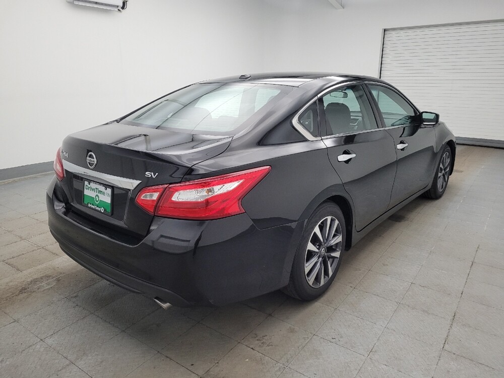 2017 Nissan Altima in Maple Heights, OH 44137 - 18111887 9