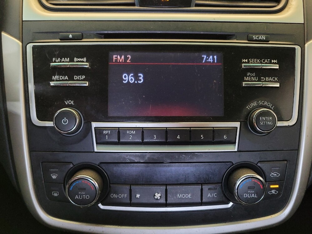 2017 Nissan Altima in Maple Heights, OH 44137 - 18111887 25