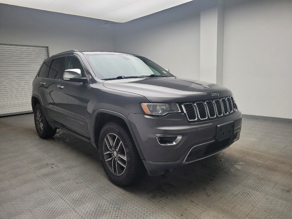 2017 Jeep Grand Cherokee in Grand Rapids, MI 49508 - 18111894 11