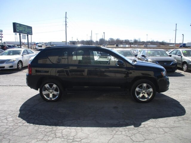 2014 Jeep Compass in Oak Grove, MO 64075 - 18111909 4