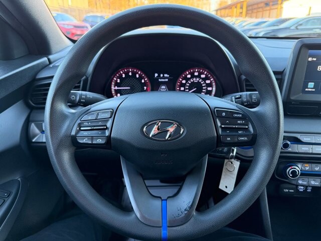 2020 Hyundai Veloster in Knoxville, TN 37920 - 18111910 17