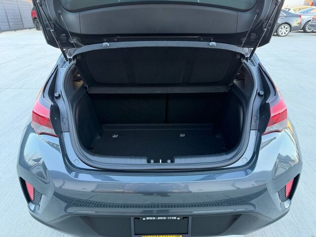 2020 Hyundai Veloster in Knoxville, TN 37920 - 18111910 8