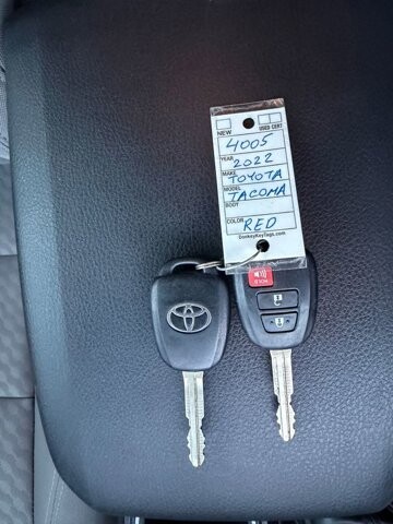 2022 Toyota Tacoma in Knoxville, TN 37920 - 18111911 26