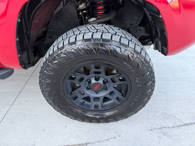 2022 Toyota Tacoma in Knoxville, TN 37920 - 18111911 27