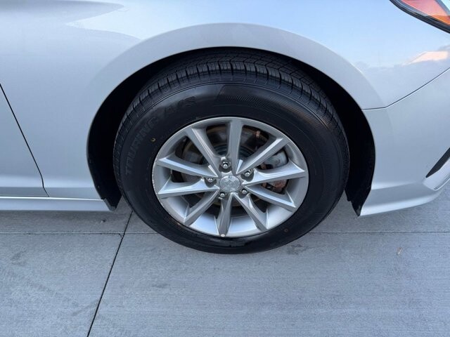 2018 Hyundai Sonata in Knoxville, TN 37920 - 18111912 26