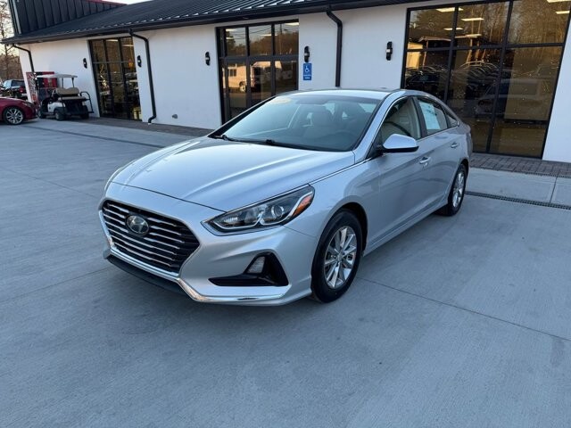 2018 Hyundai Sonata in Knoxville, TN 37920 - 18111912 5