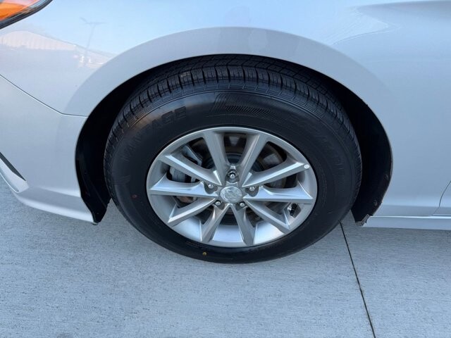 2018 Hyundai Sonata in Knoxville, TN 37920 - 18111912 29