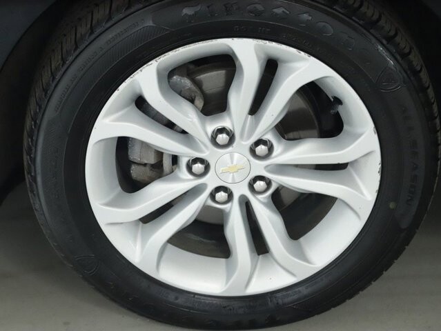 2019 Chevrolet Cruze in Bedford, OH 44146 - 18111921 36