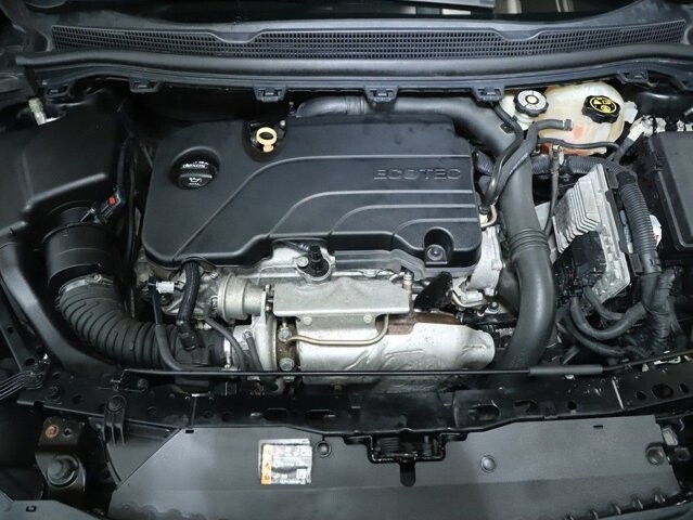 2019 Chevrolet Cruze in Bedford, OH 44146 - 18111921 34