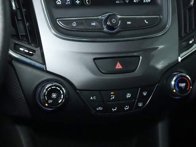 2019 Chevrolet Cruze in Bedford, OH 44146 - 18111921 25