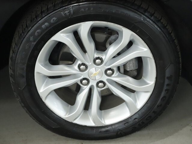 2019 Chevrolet Cruze in Bedford, OH 44146 - 18111921 10