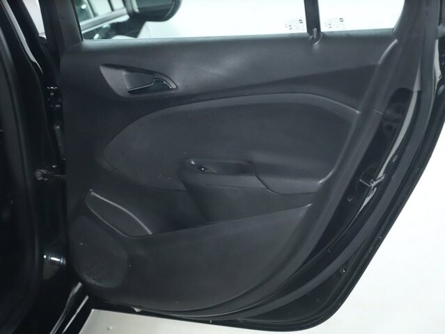 2019 Chevrolet Cruze in Bedford, OH 44146 - 18111921 30