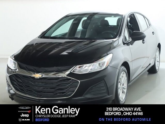2019 Chevrolet Cruze in Bedford, OH 44146 - 18111921