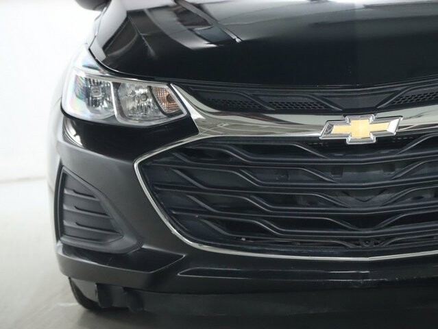 2019 Chevrolet Cruze in Bedford, OH 44146 - 18111921 6