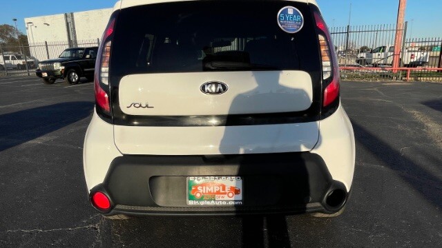 2015 Kia Soul in Dallas, TX 75228 - 18111923 7
