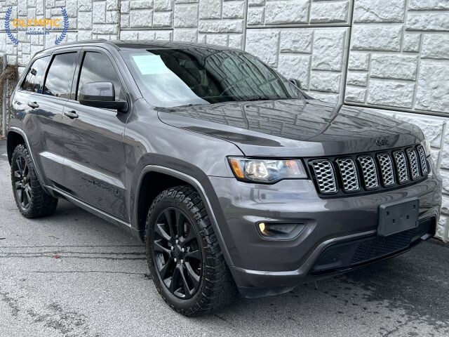 2018 Jeep Grand Cherokee in Decatur, GA 30032 - 18111927 3