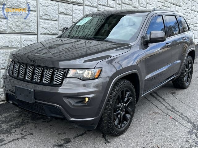 2018 Jeep Grand Cherokee in Decatur, GA 30032 - 18111927