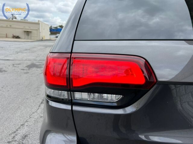 2018 Jeep Grand Cherokee in Decatur, GA 30032 - 18111927 16