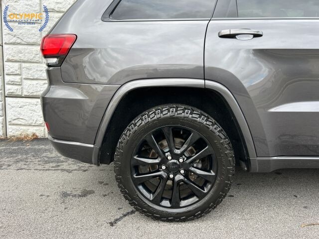 2018 Jeep Grand Cherokee in Decatur, GA 30032 - 18111927 12