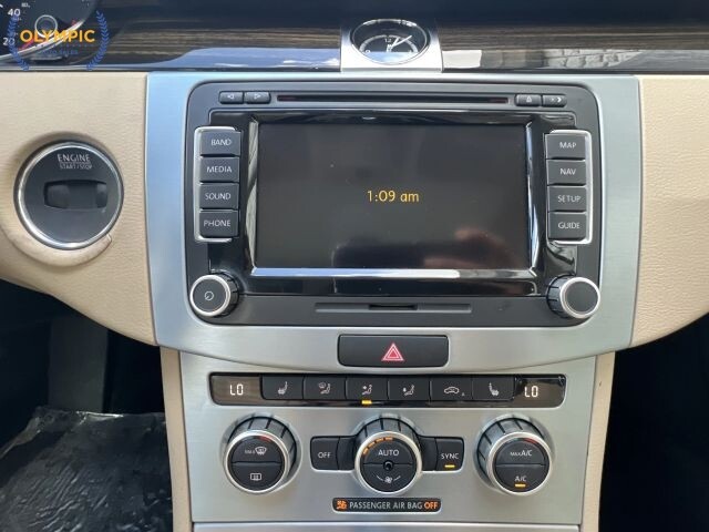 2014 Volkswagen CC in Decatur, GA 30032 - 18111928 28