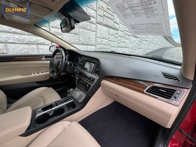 2017 Hyundai Sonata in Decatur, GA 30032 - 18111930 22