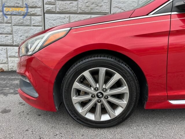2017 Hyundai Sonata in Decatur, GA 30032 - 18111930 9