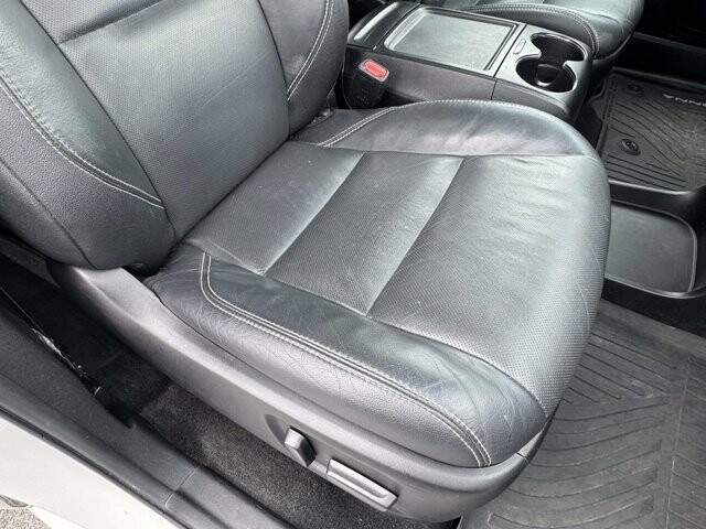 2017 Toyota Sienna in Winchester, VA 22602 - 18111932 10