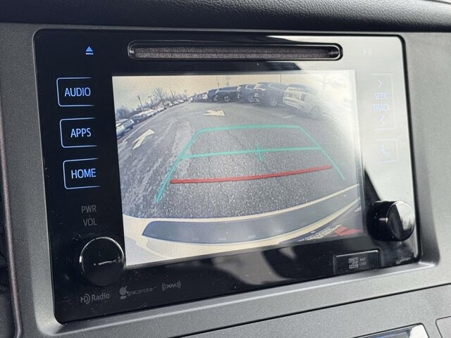 2017 Toyota Sienna in Winchester, VA 22602 - 18111932 18