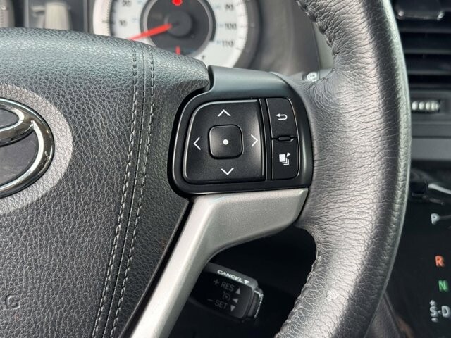 2017 Toyota Sienna in Winchester, VA 22602 - 18111932 24