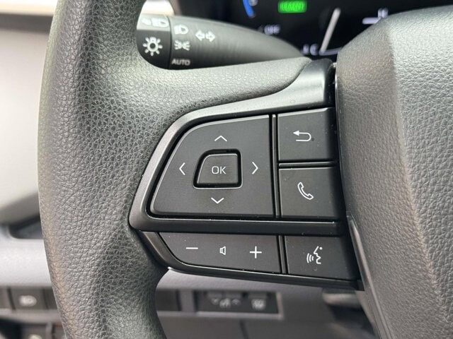 2023 Toyota Sienna in Winchester, VA 22602 - 18111940 25