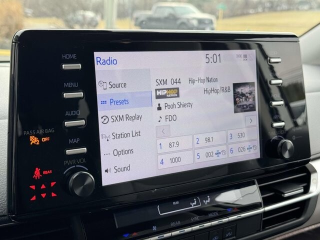 2023 Toyota Sienna in Winchester, VA 22602 - 18111940 15