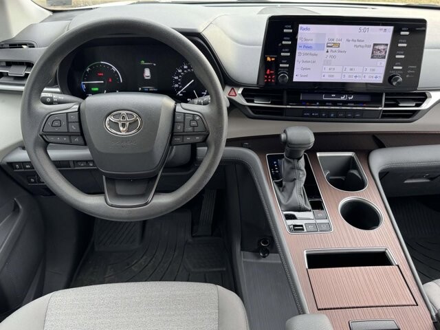 2023 Toyota Sienna in Winchester, VA 22602 - 18111940 14